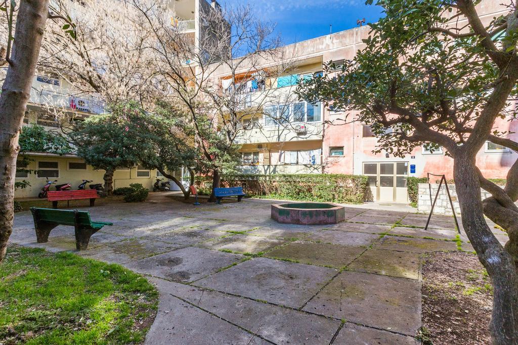 Lavender Apt. W. Balcony In Old Town 扎达尔 客房 照片