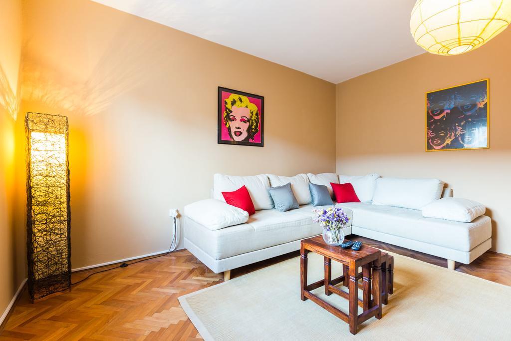 Lavender Apt. W. Balcony In Old Town 扎达尔 客房 照片