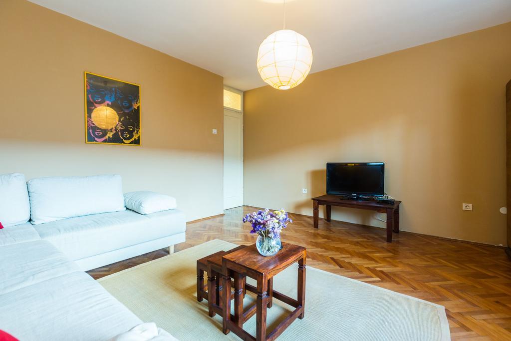 Lavender Apt. W. Balcony In Old Town 扎达尔 客房 照片