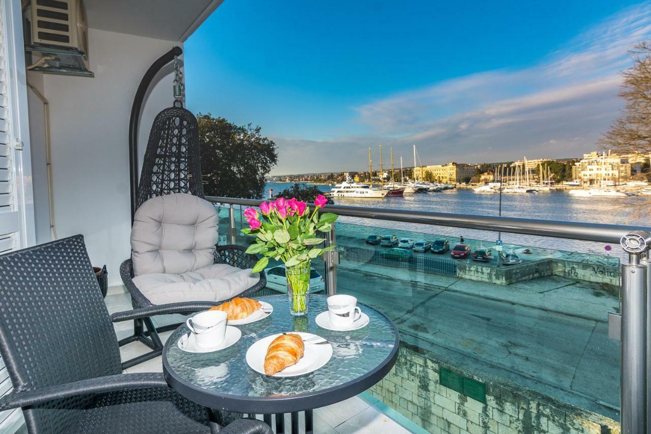 Lavender Apt. W. Balcony In Old Town 扎达尔 外观 照片